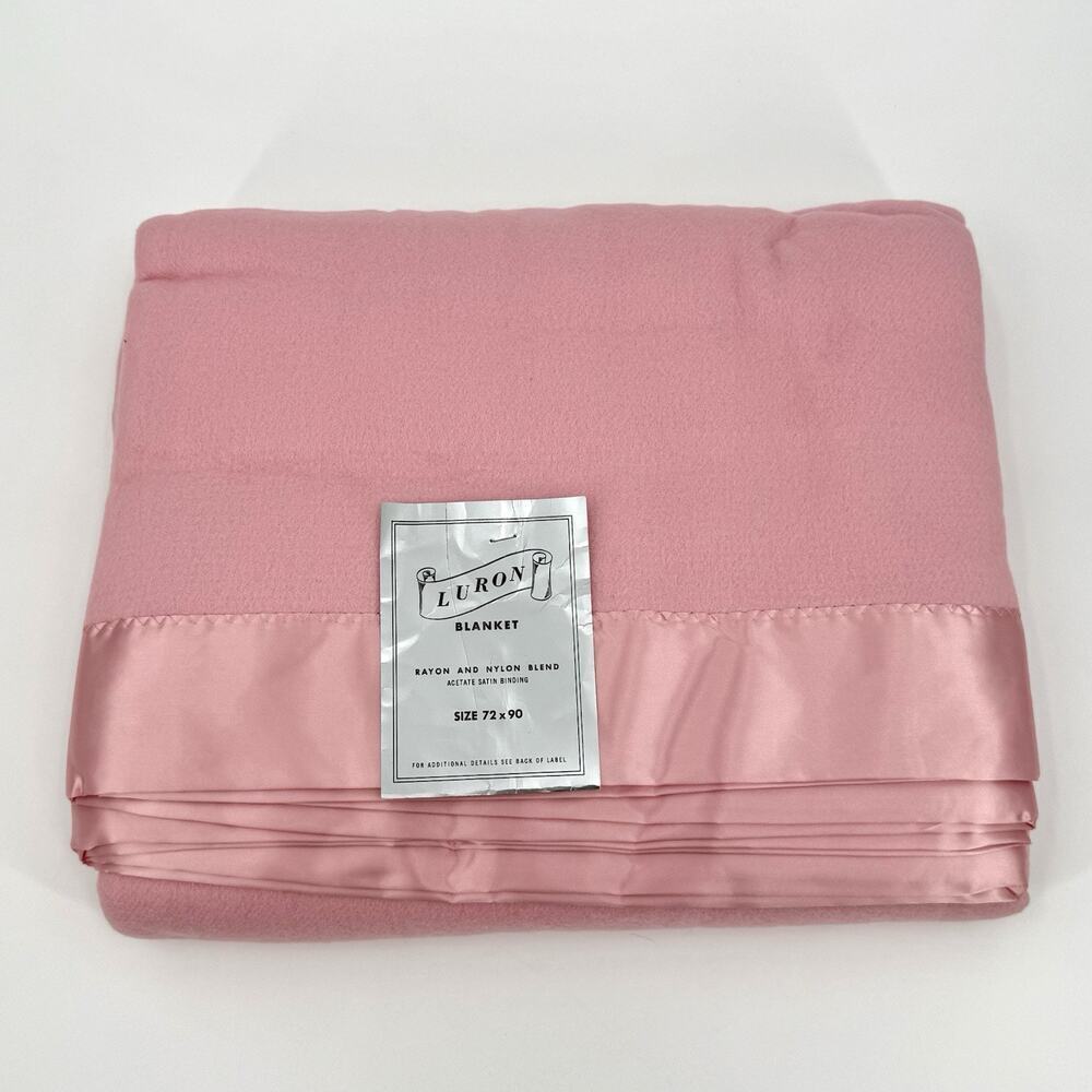 VTG Luron Pink Satin Trim Rayon/Nylon Blend Twin Miracle Blend Blanket 72”x90”